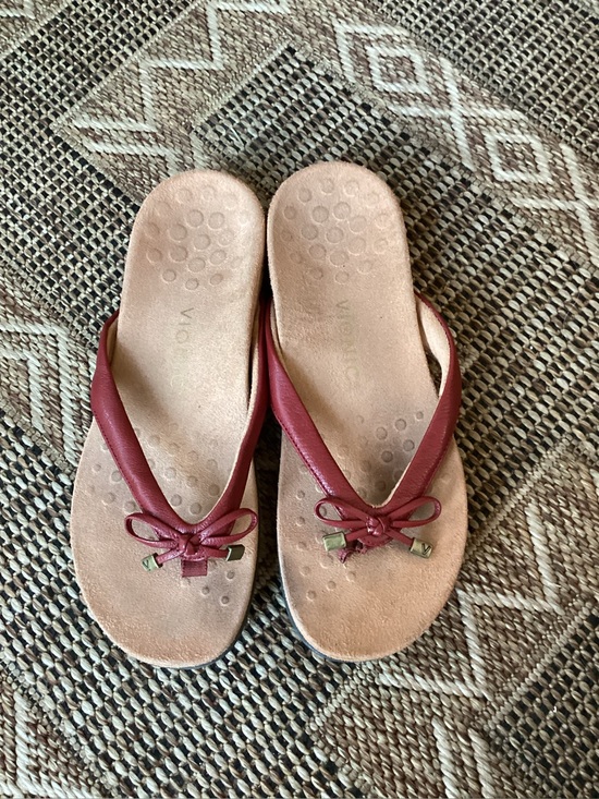 Vionic Shoes - VIONIC Women’s Bella Thong Flip Flop Red Size 9